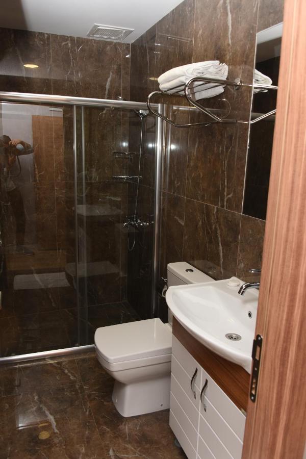 Istanbul Safir Hotel Esterno foto