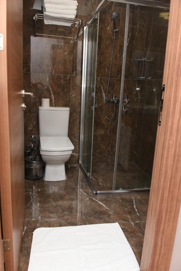 Istanbul Safir Hotel Esterno foto